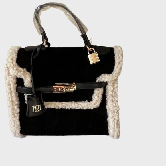 Badgley Mischka Sherp Bag in Black with Gold Hardware and a Working Lock & Key - Picture 5 of 10